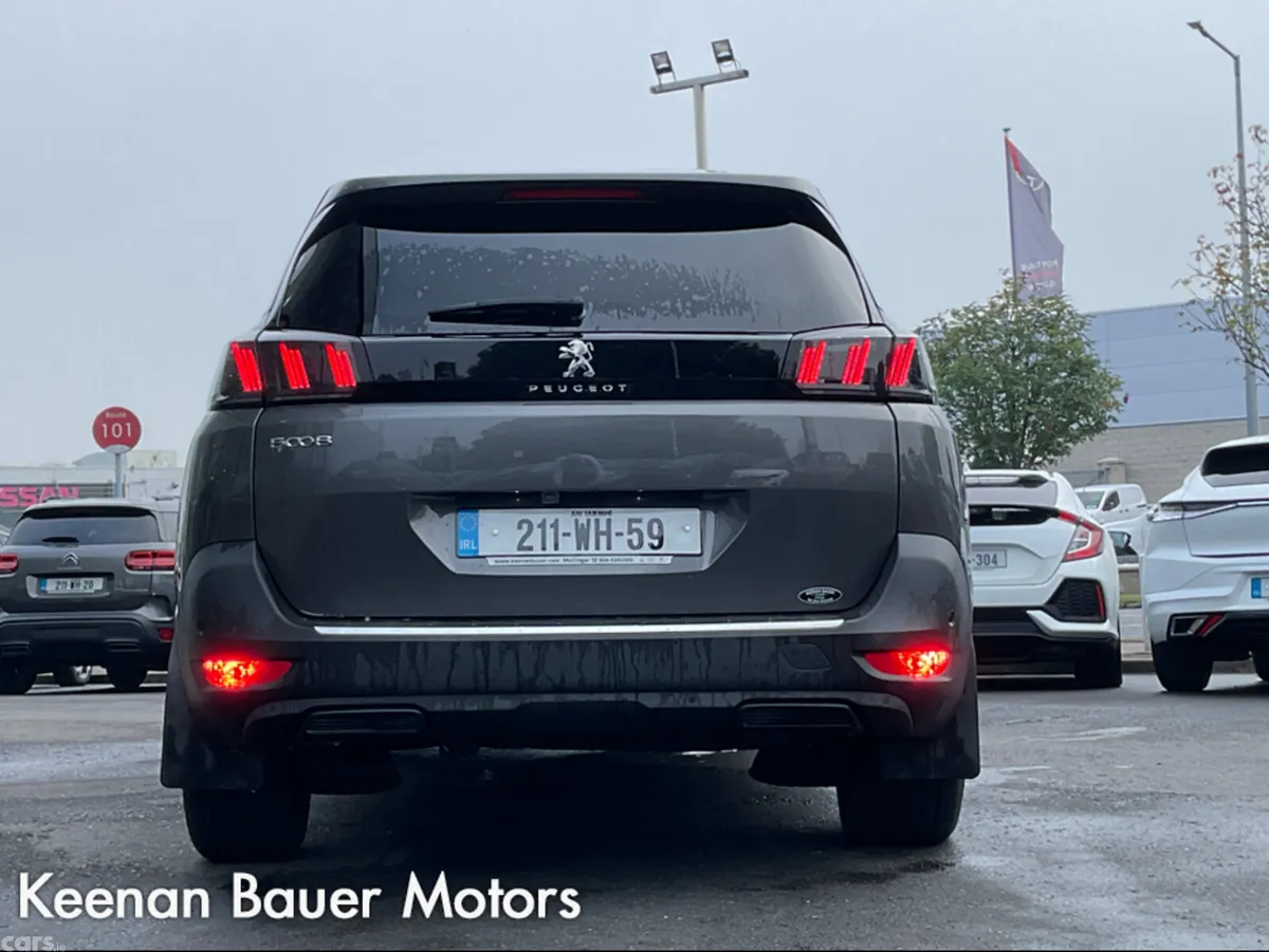 Peugeot 5008 MPV, Diesel, 2021, Grey