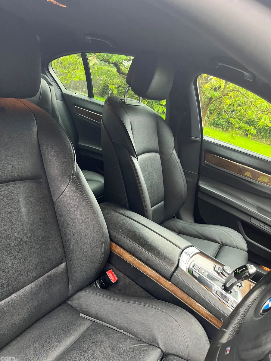BMW 7-Series Saloon, Diesel, 2011, Black