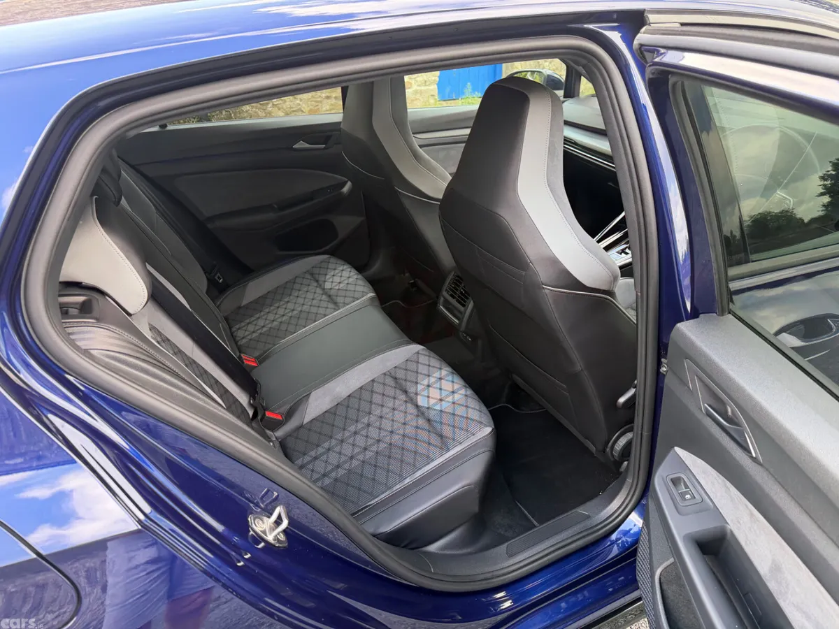 Volkswagen Golf Hatchback, Diesel, 2023, Blue