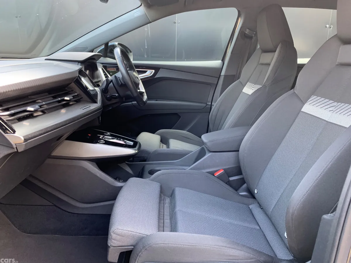 Audi Q4 e-tron SUV, Electric, 2021, Black