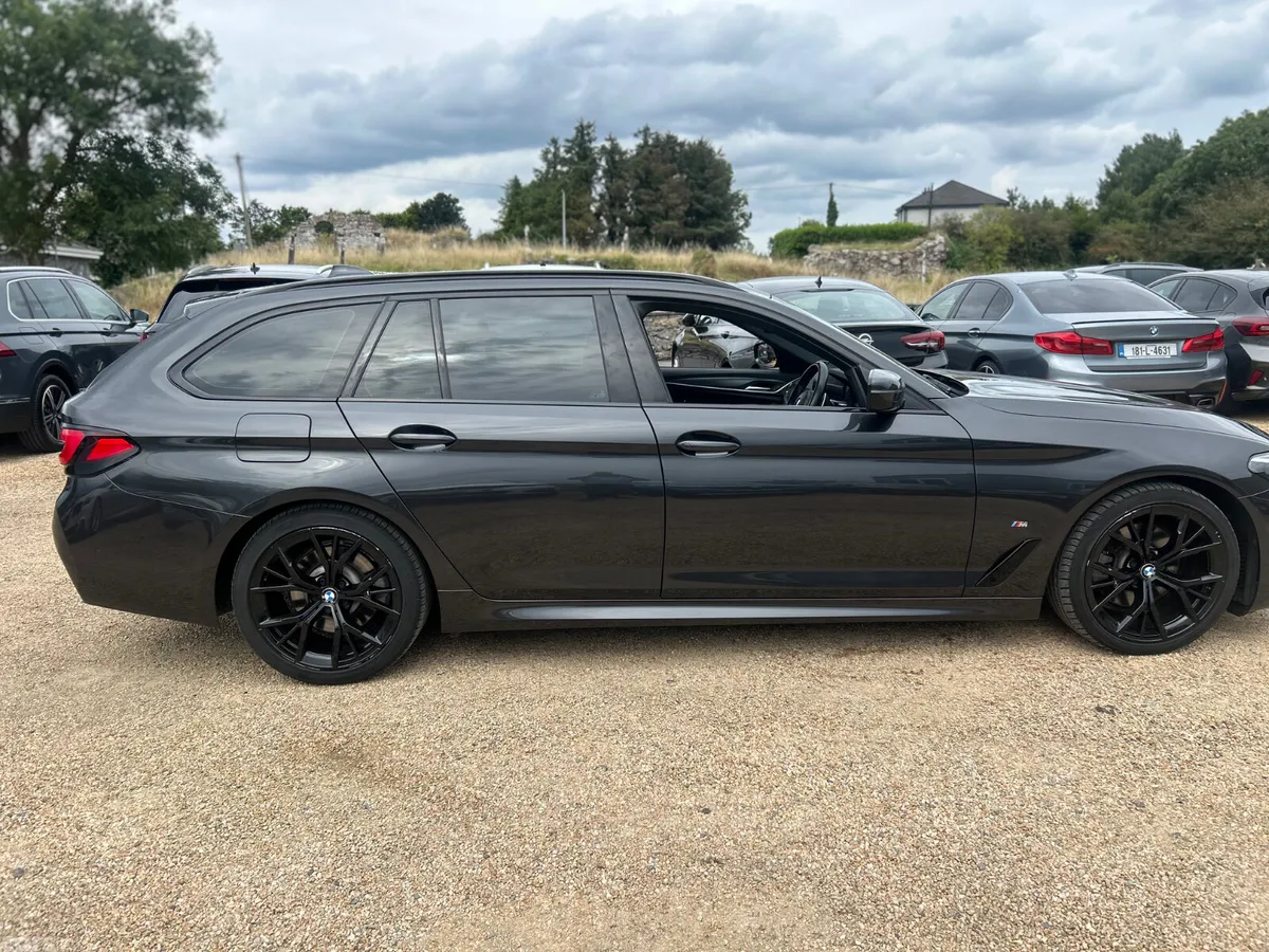 BMW 5-Series Estate, Diesel, 2022, Grey