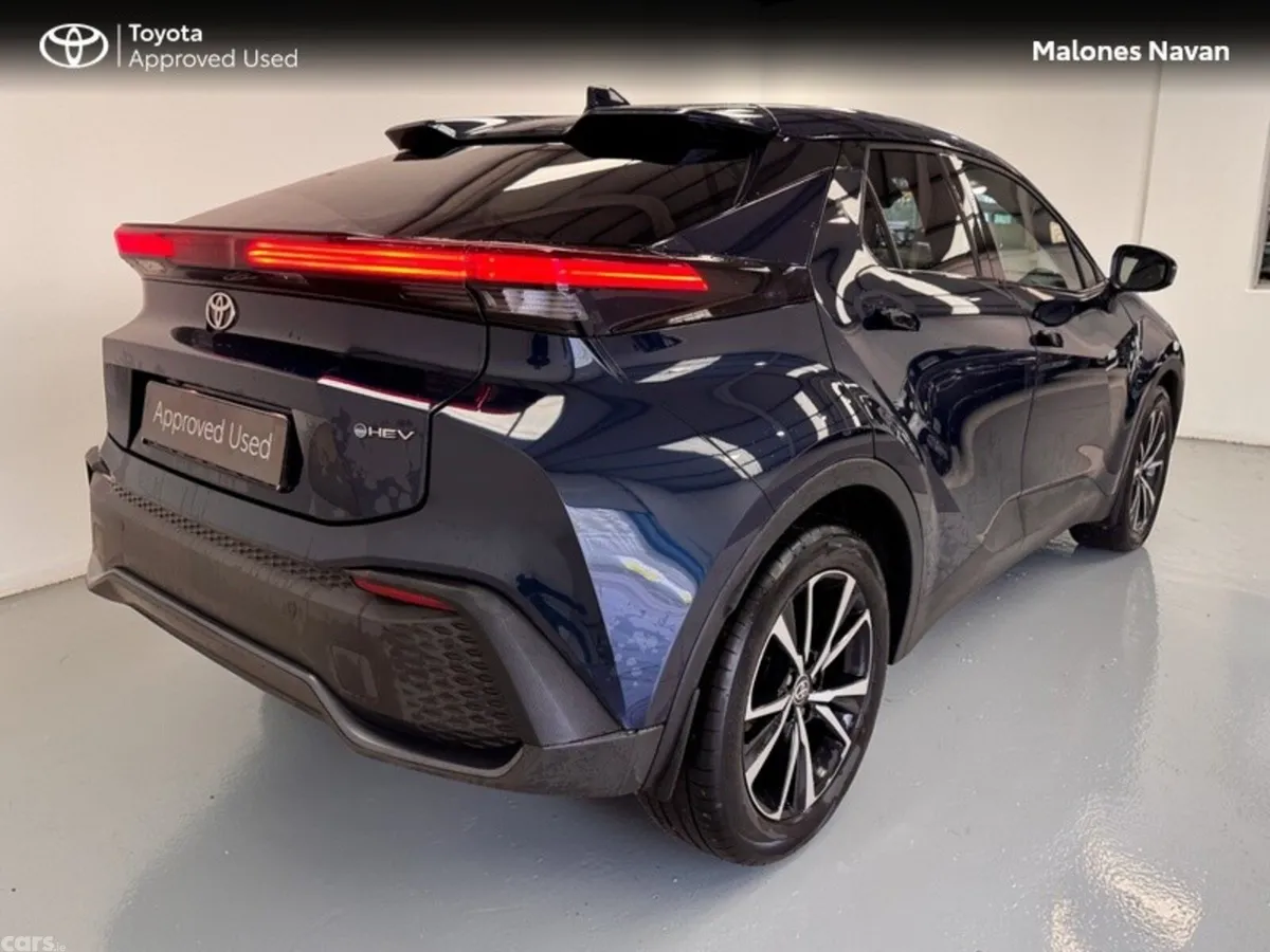 Toyota C-HR SUV, Petrol Hybrid, 2024, Blue