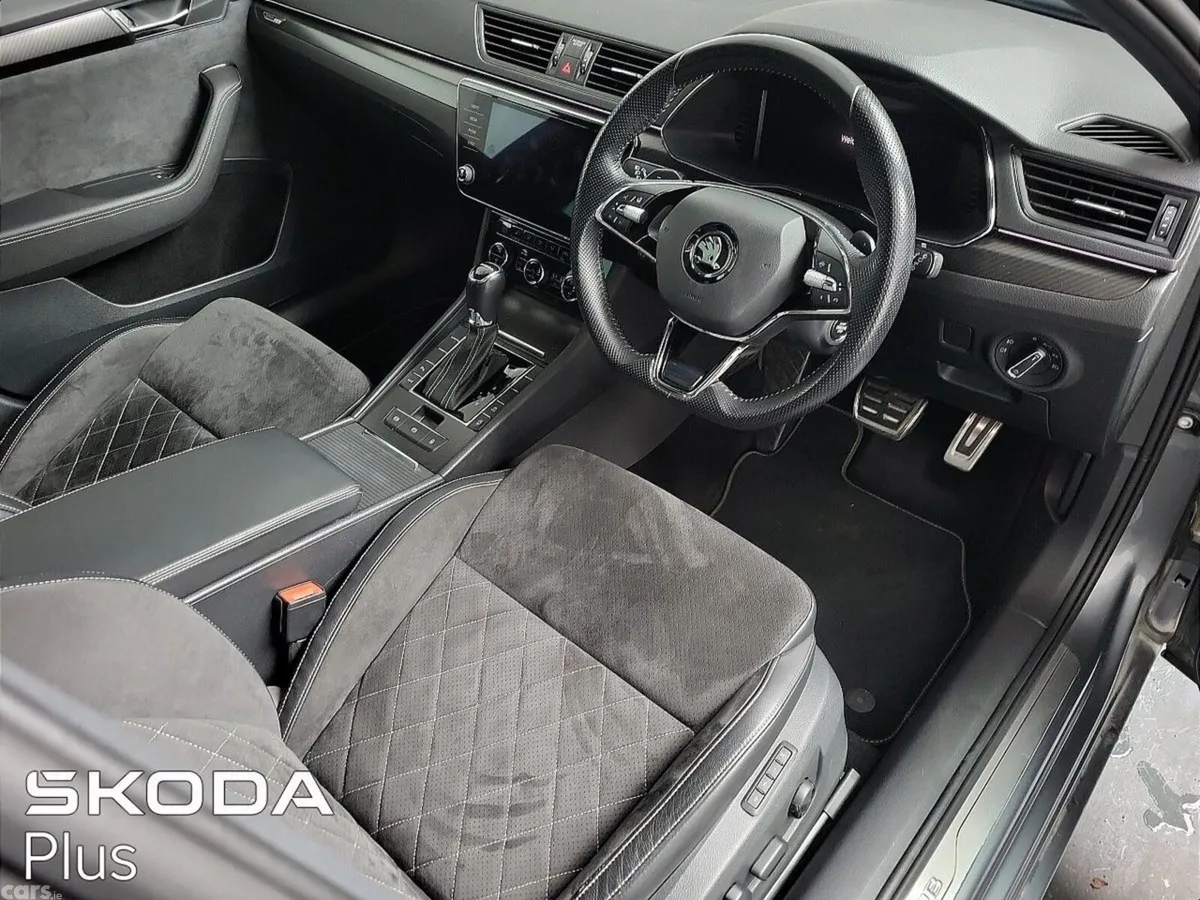 Skoda Superb Saloon, Diesel, 2023, Grey