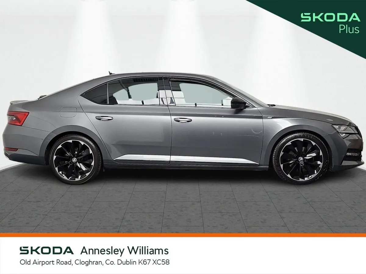 Skoda Superb Saloon, Diesel, 2023, Grey