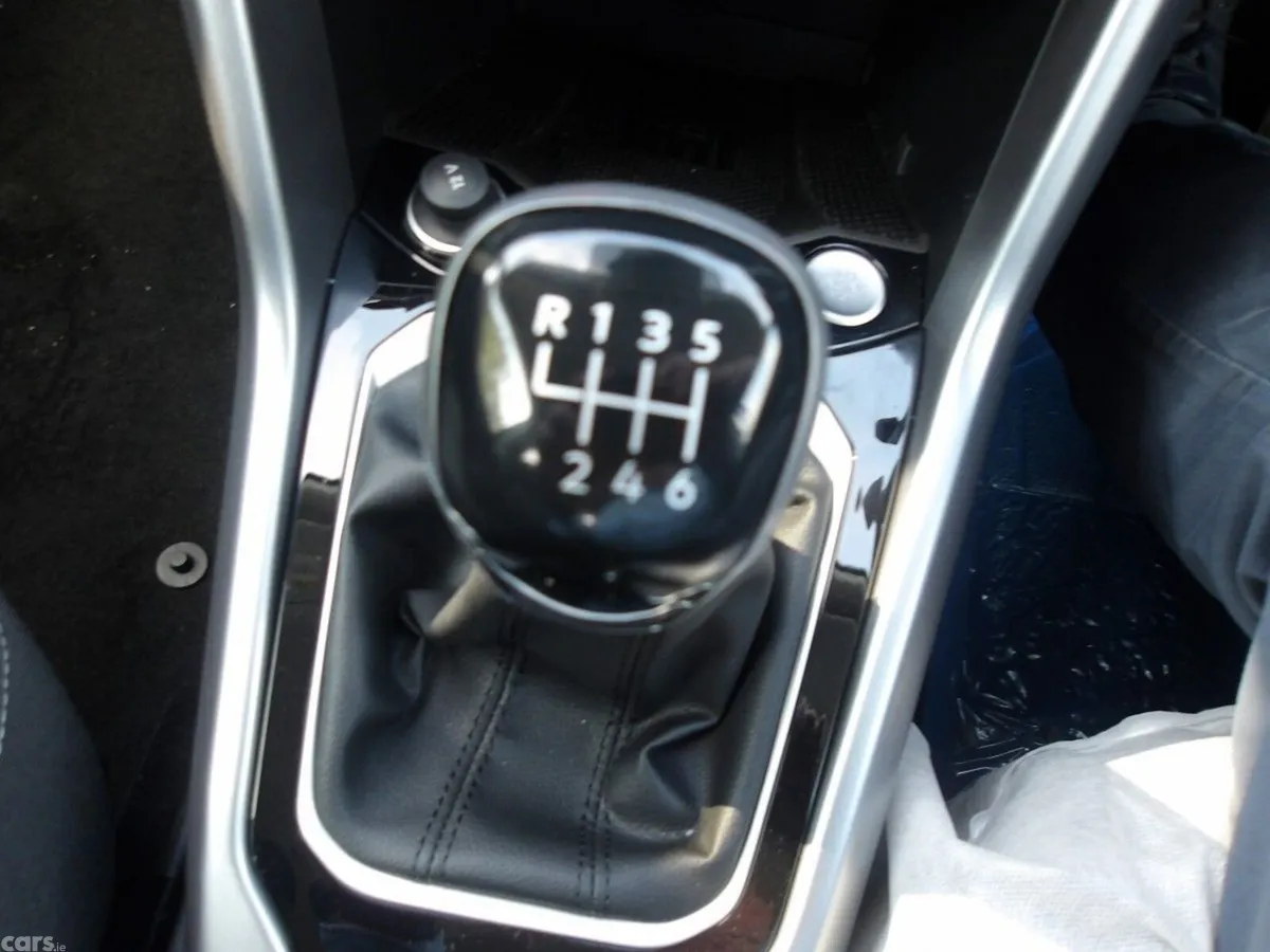 Volkswagen T-Roc SUV, Diesel, 2026, Black