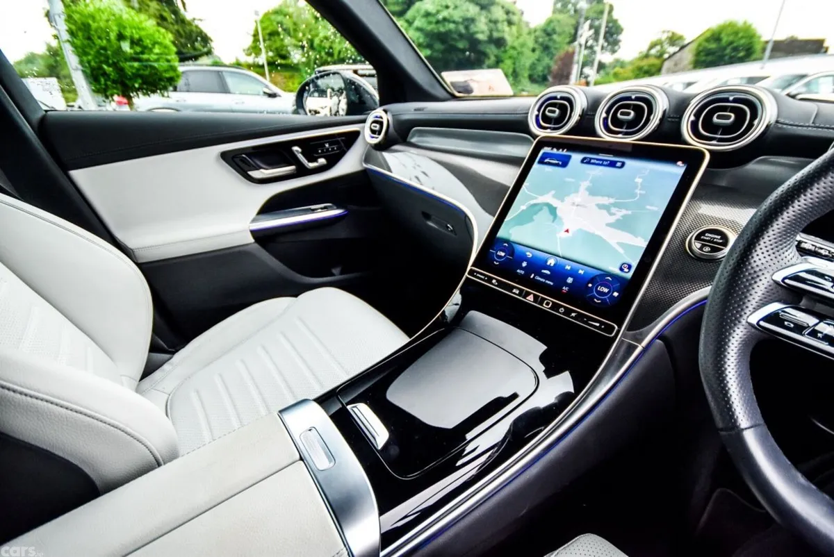 Mercedes-Benz GLC SUV, Diesel Hybrid, 2025, Blue