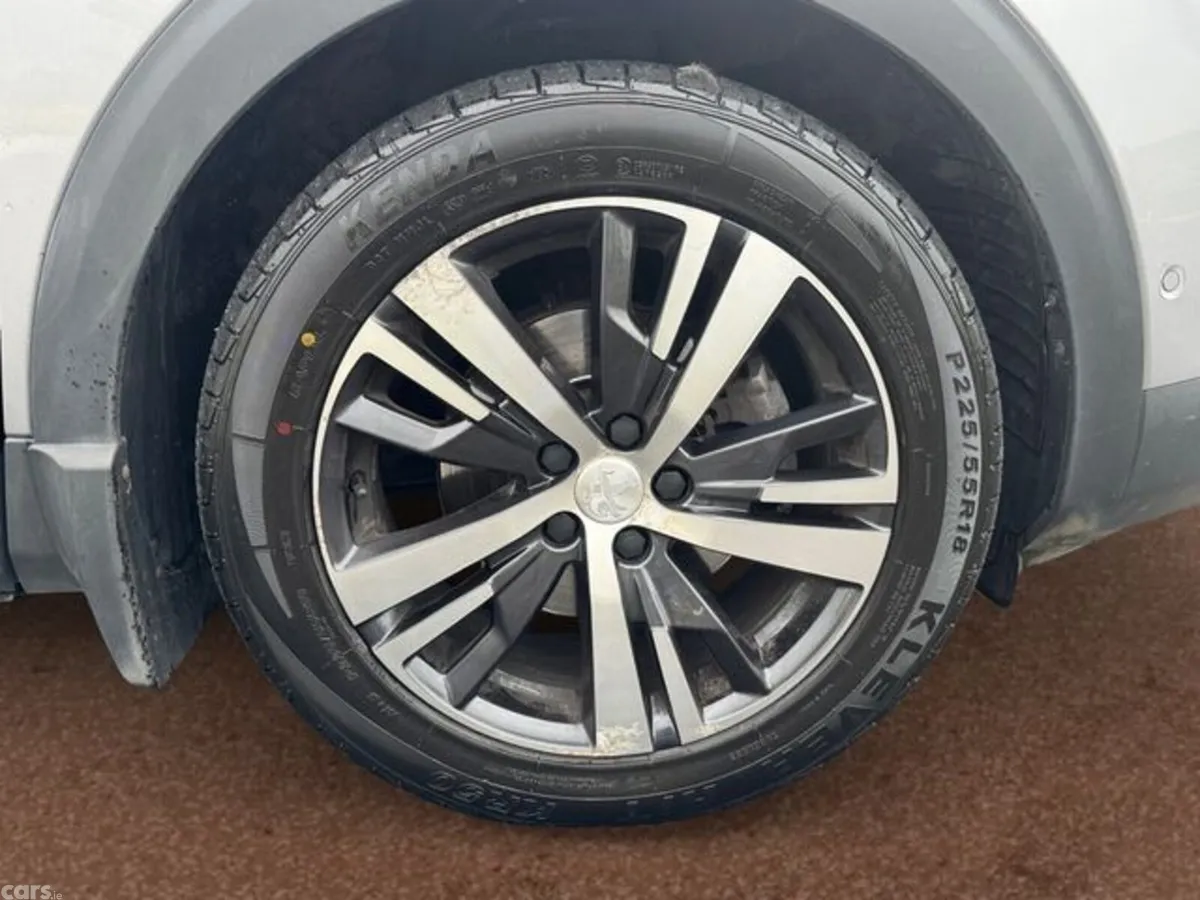 Peugeot 3008 MPV, Diesel, 2019, Grey