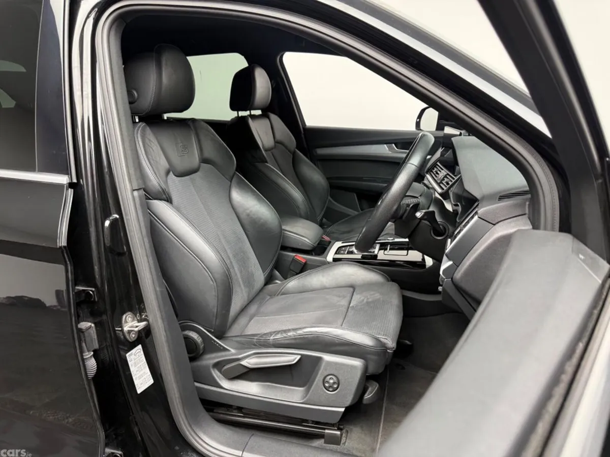 Audi Q5 SUV, Petrol Plug-in Hybrid, 2021, Black