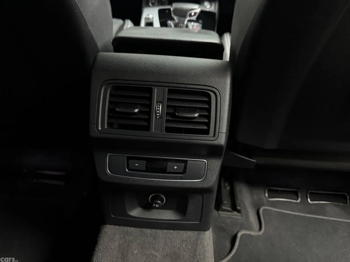 Audi Q5 SUV, Petrol Plug-in Hybrid, 2021, Black