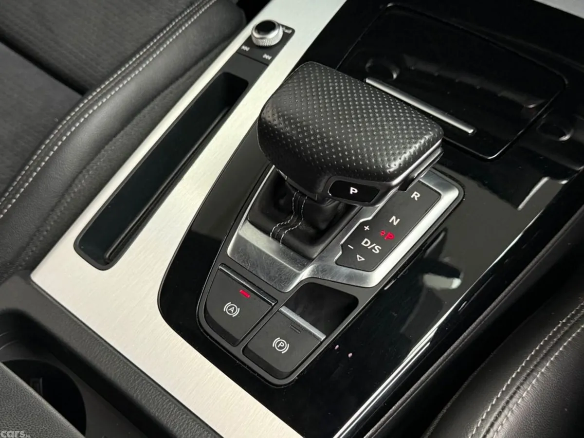 Audi Q5 SUV, Petrol Plug-in Hybrid, 2021, Black
