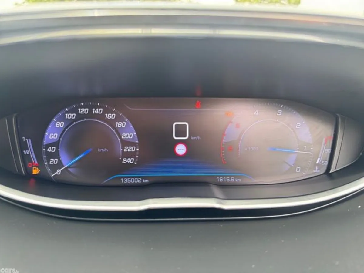 Peugeot 3008 MPV, Diesel, 2019, Grey