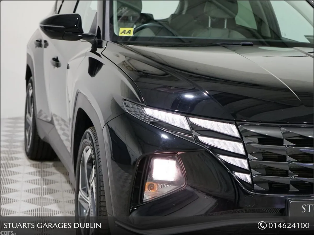 Hyundai Tucson MPV, Petrol Plug-in Hybrid, 2023, Black
