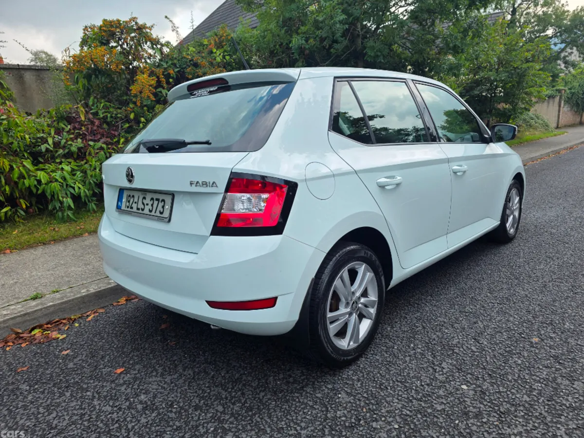 Skoda Fabia Hatchback, Petrol, 2019, White