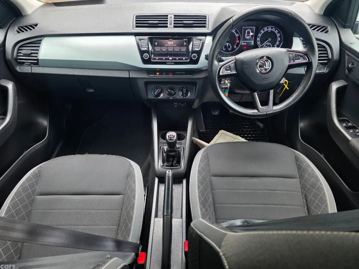 Skoda Fabia Hatchback, Petrol, 2019, White