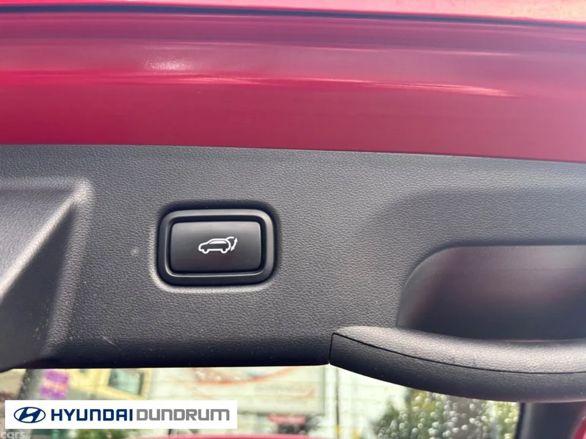 Hyundai Tucson MPV, Diesel, 2022, Red