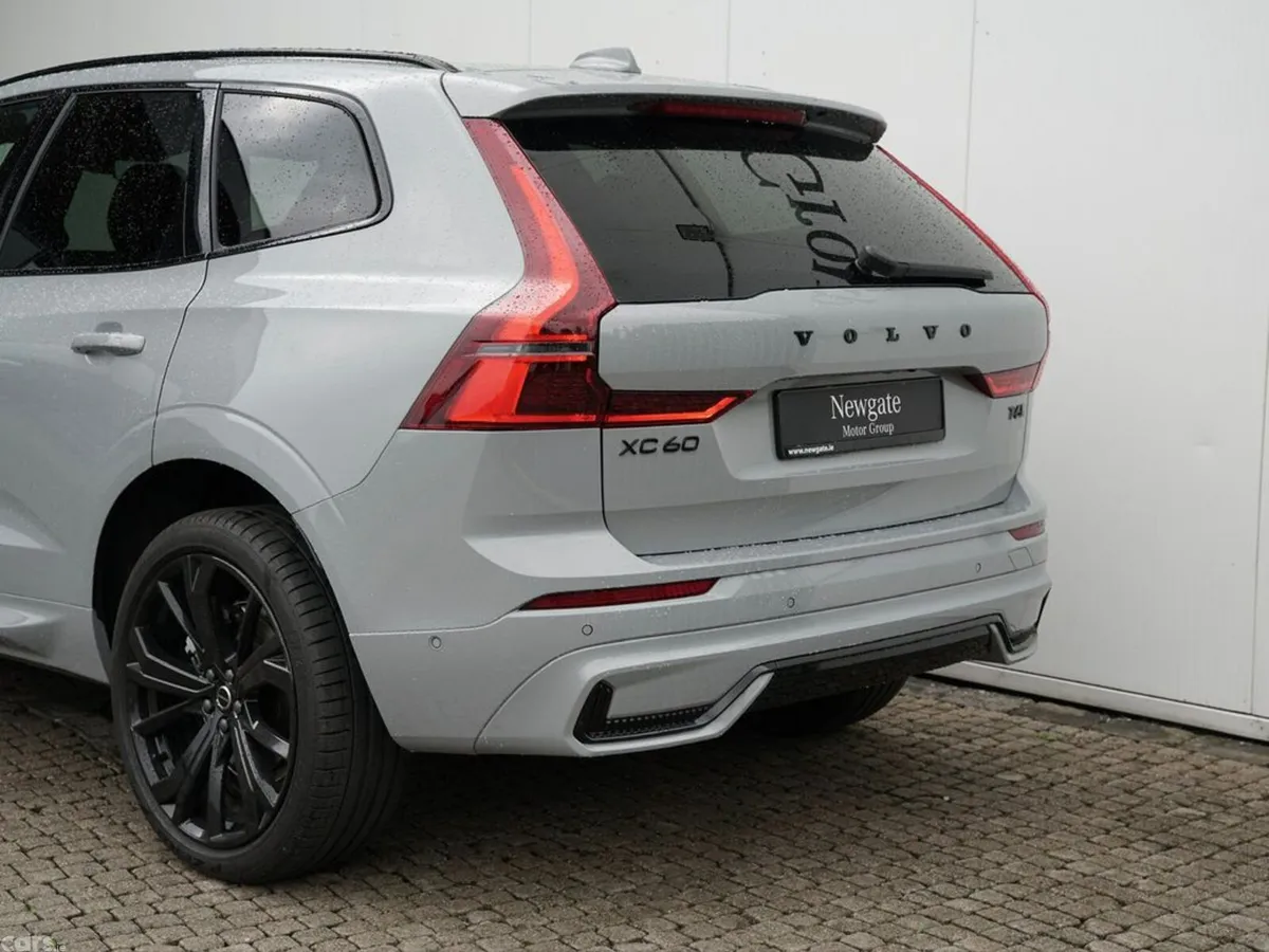 Volvo XC60 SUV, Petrol Plug-in Hybrid, 2026, Grey