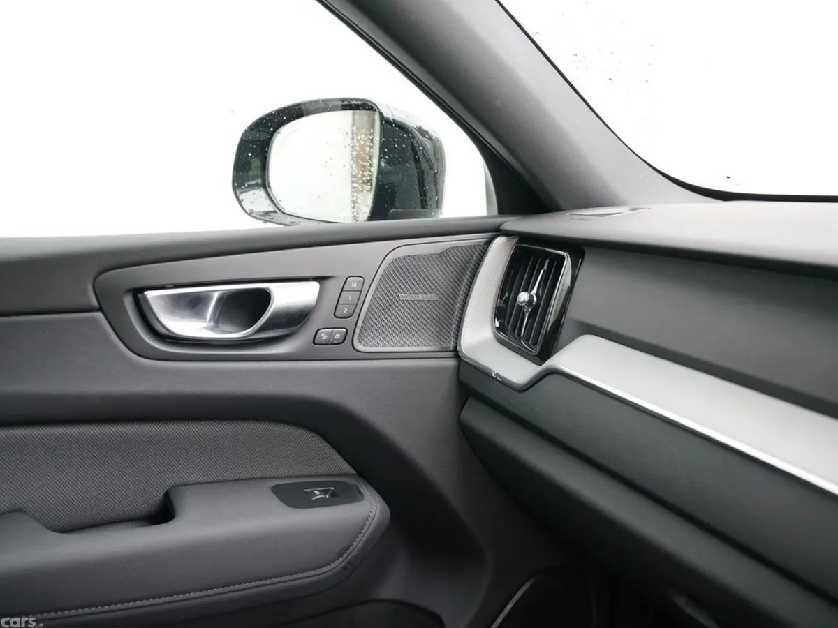 Volvo XC60 SUV, Petrol Plug-in Hybrid, 2026, Grey