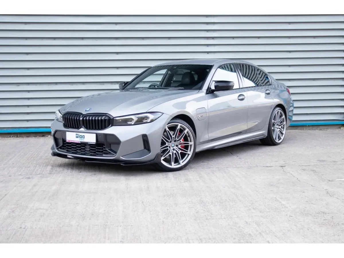 BMW 3-Series Saloon, Petrol Plug-in Hybrid, 2023, Grey