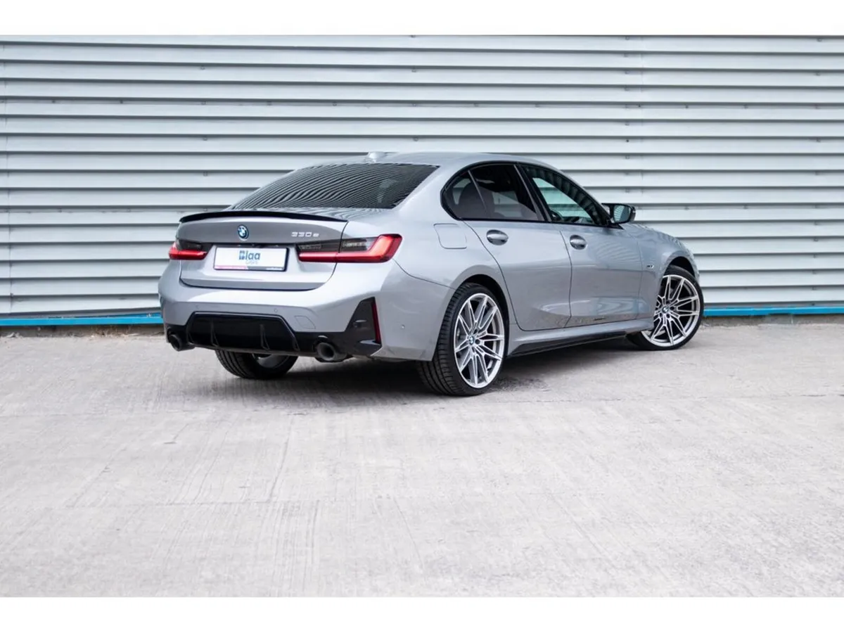 BMW 3-Series Saloon, Petrol Plug-in Hybrid, 2023, Grey