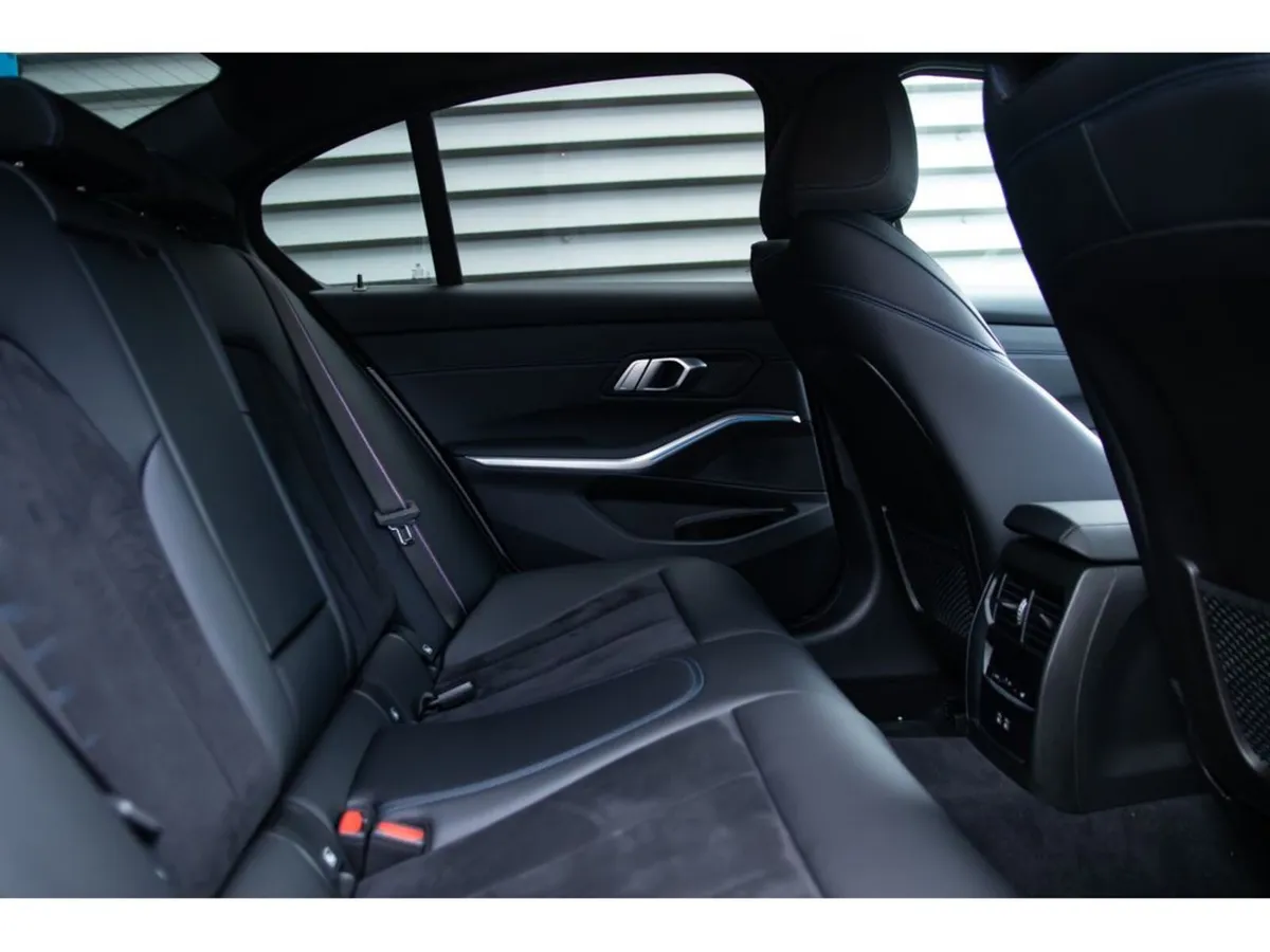 BMW 3-Series Saloon, Petrol Plug-in Hybrid, 2023, Grey