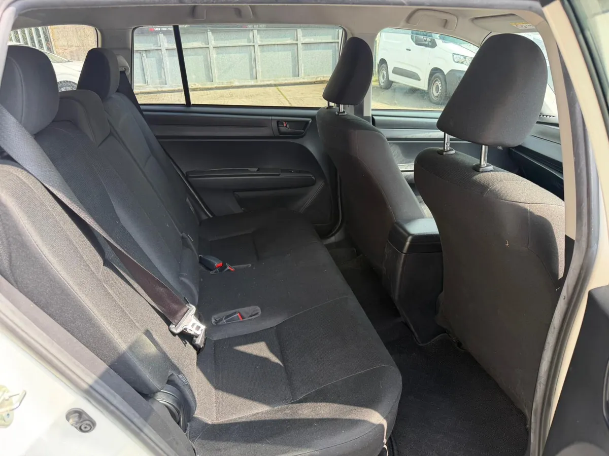 Toyota Corolla Cross Estate, Petrol Hybrid, 2021, White