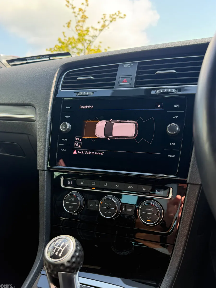 Volkswagen Golf Hatchback, Diesel, 2018, White