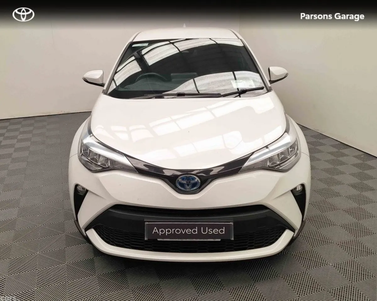Toyota C-HR SUV, Petrol Hybrid, 2023, White