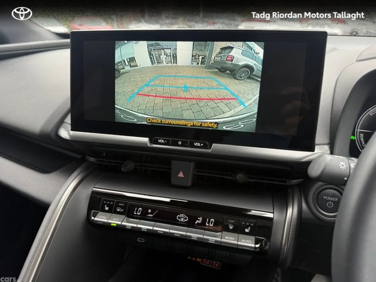 Toyota C-HR SUV, Petrol Hybrid, 2025, White