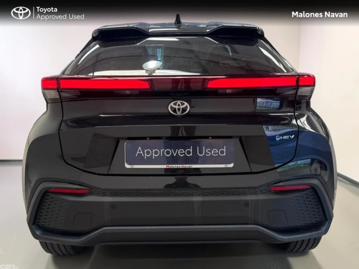 Toyota C-HR SUV, Petrol Hybrid, 2024, Black