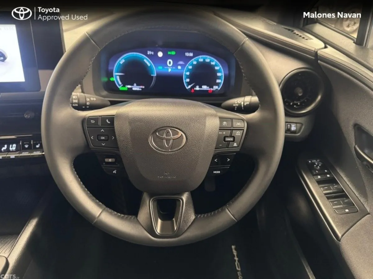 Toyota C-HR SUV, Petrol Hybrid, 2024, Black