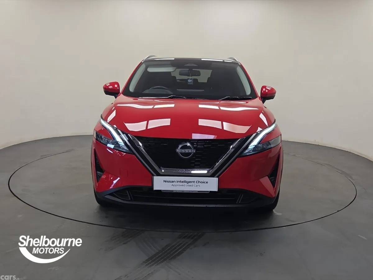Nissan Qashqai Hatchback, Petrol, 2023, Red