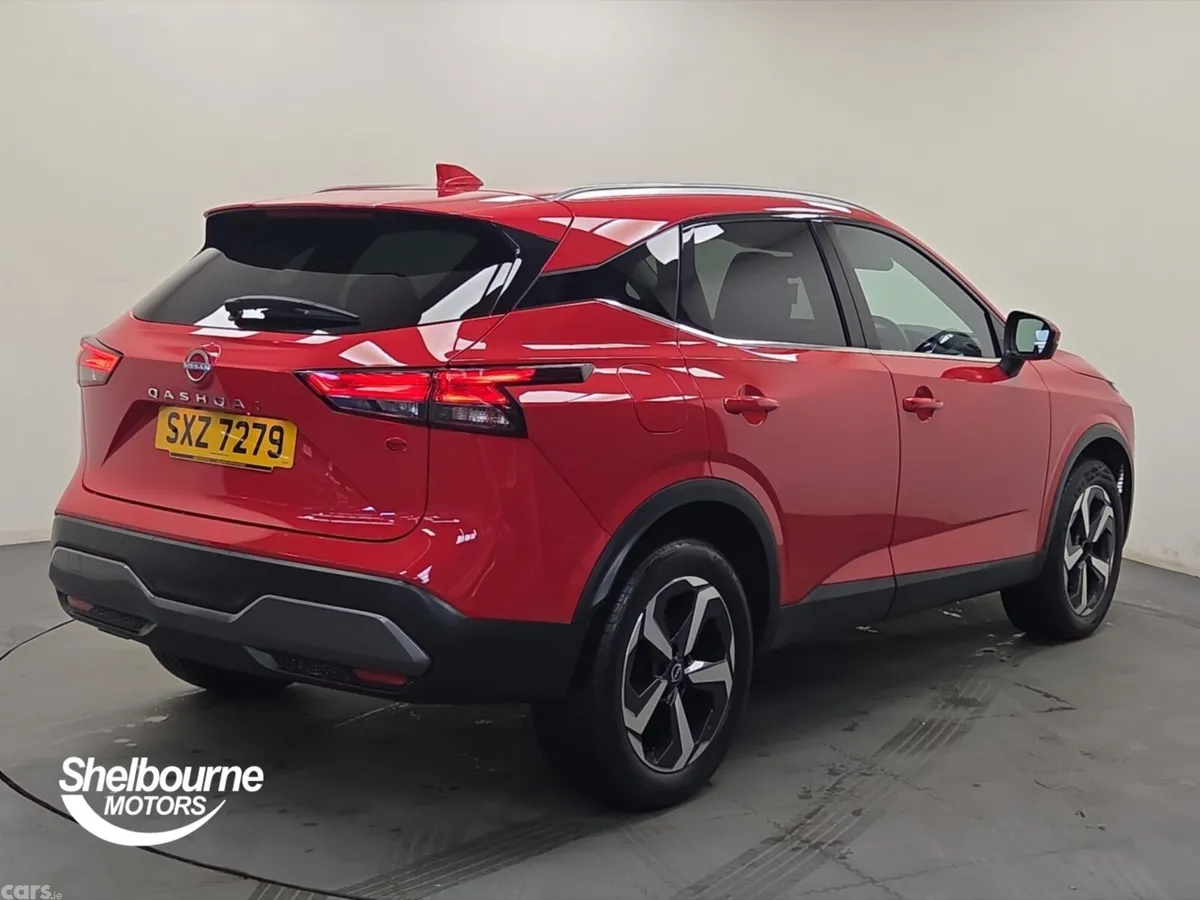 Nissan Qashqai Hatchback, Petrol, 2023, Red