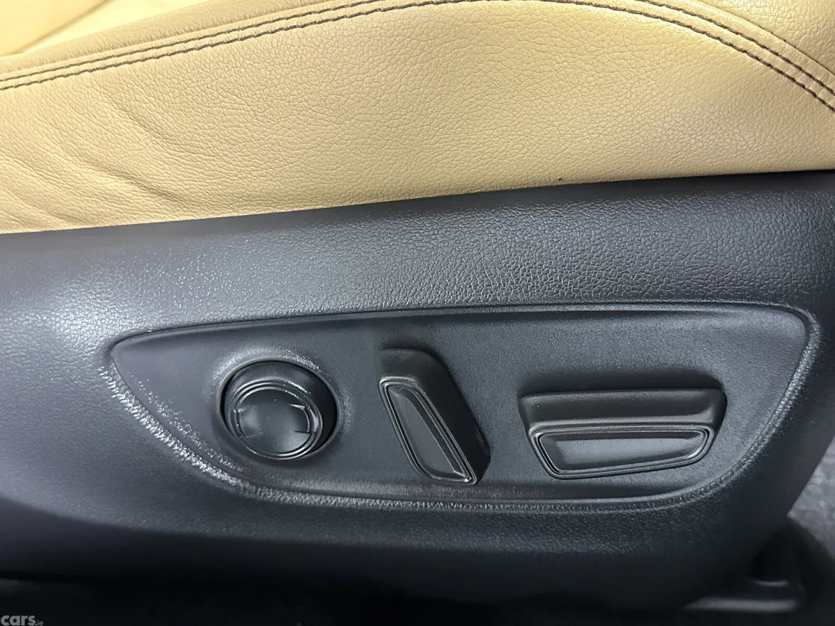 Toyota RAV4 SUV, Petrol Hybrid, 2024, Blue