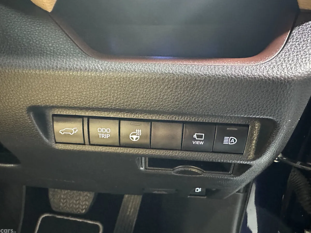 Toyota RAV4 SUV, Petrol Hybrid, 2024, Blue