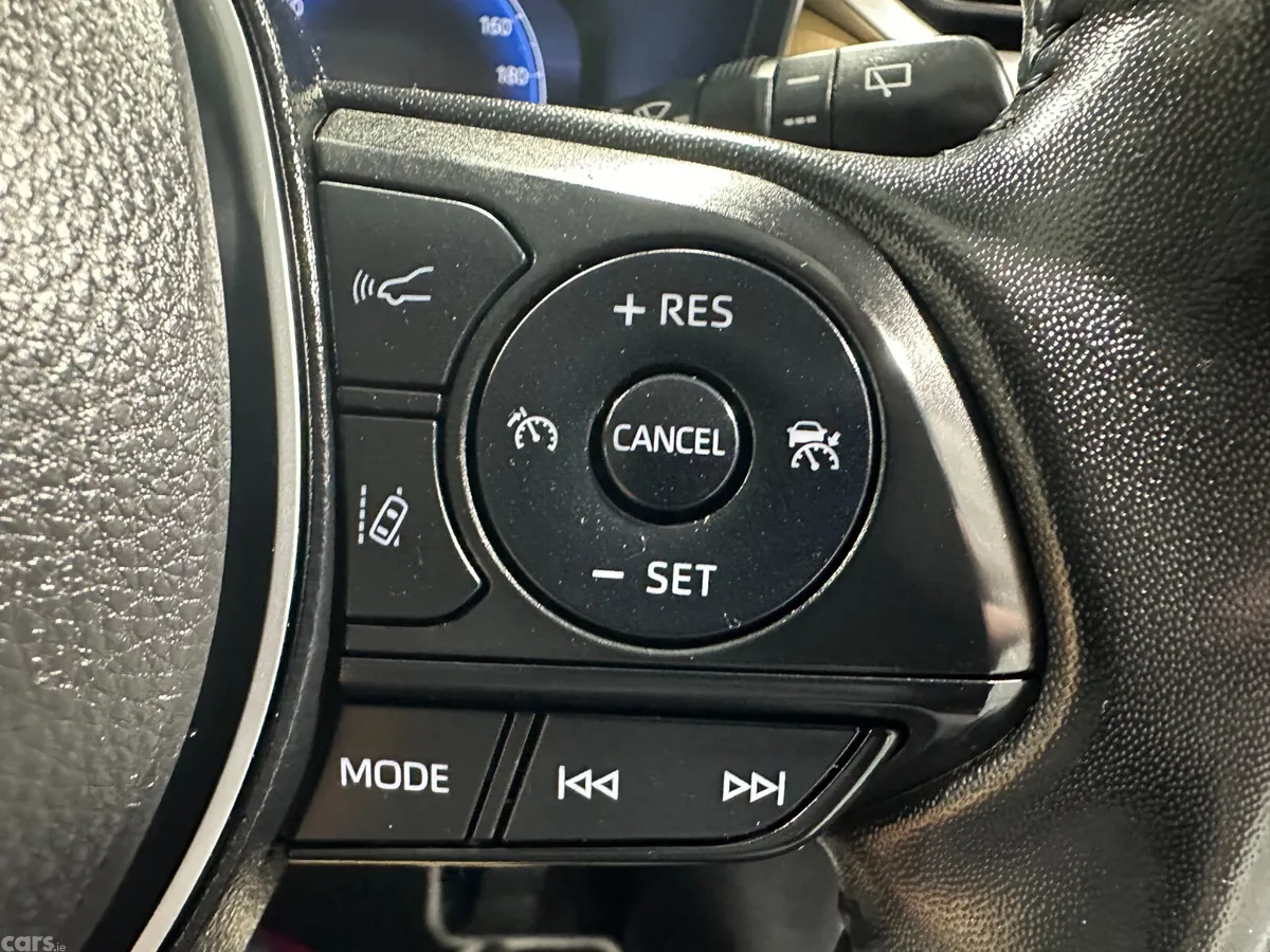 Toyota RAV4 SUV, Petrol Hybrid, 2024, Blue