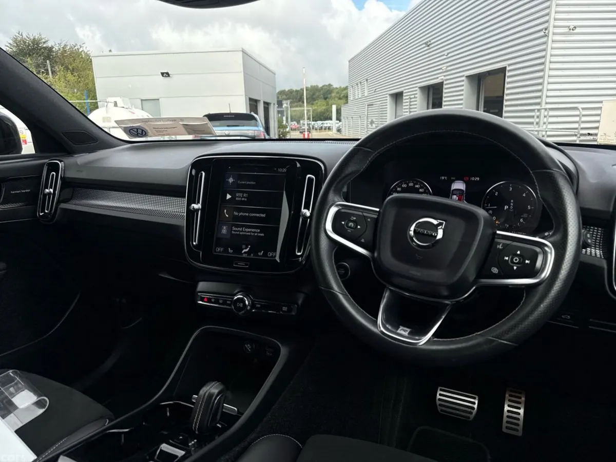 Volvo XC40 SUV, Diesel, 2019, Grey