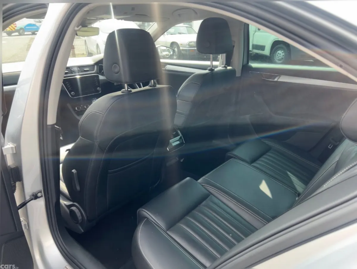 Skoda Superb Saloon, Diesel, 2020, Silver