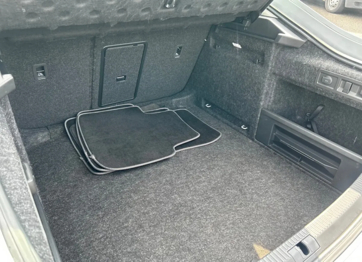 Skoda Superb Saloon, Diesel, 2020, Silver