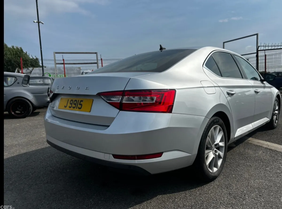Skoda Superb Saloon, Diesel, 2020, Silver