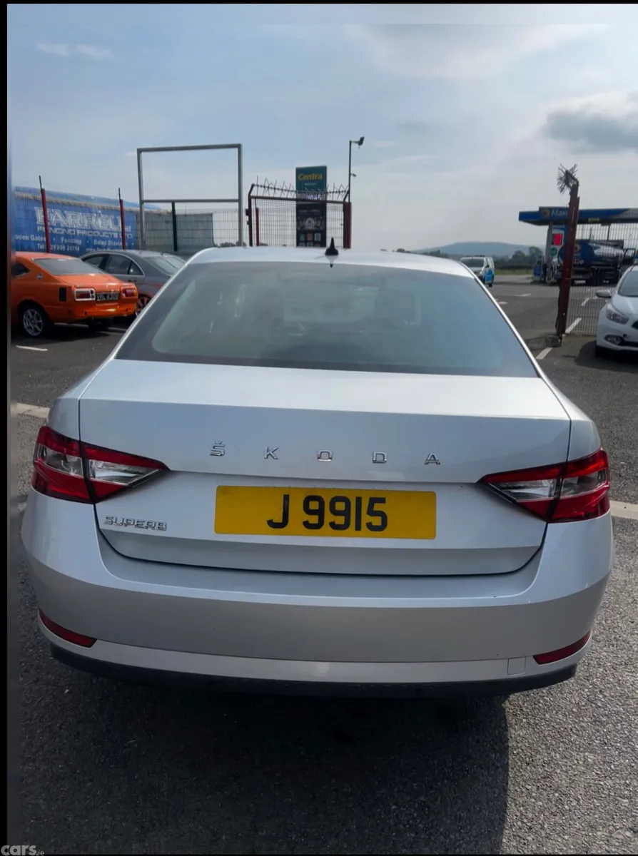 Skoda Superb Saloon, Diesel, 2020, Silver