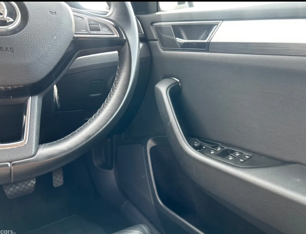 Skoda Superb Saloon, Diesel, 2020, Silver