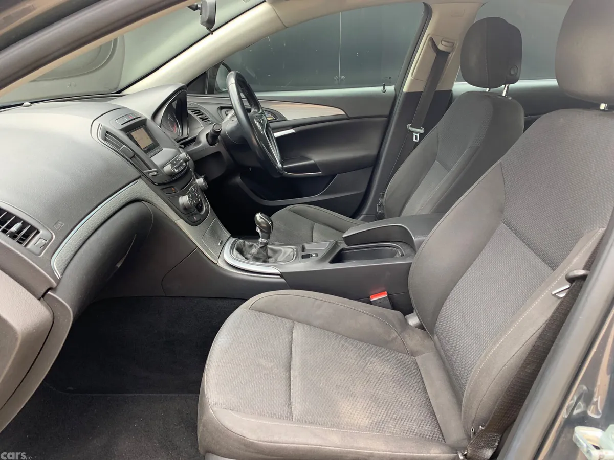 Opel Insignia Hatchback, Diesel, 2014, Grey