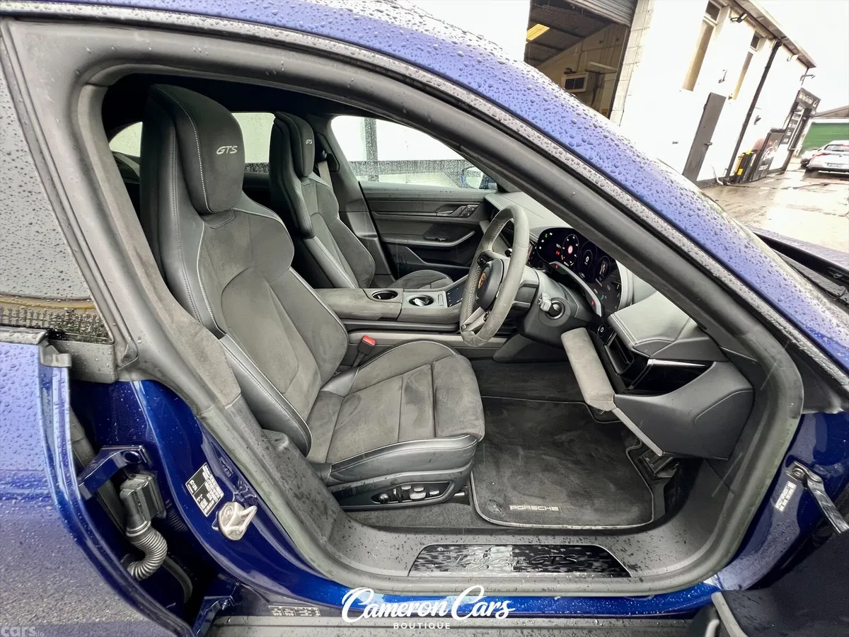 Porsche Taycan Estate, Electric, 2023, Blue