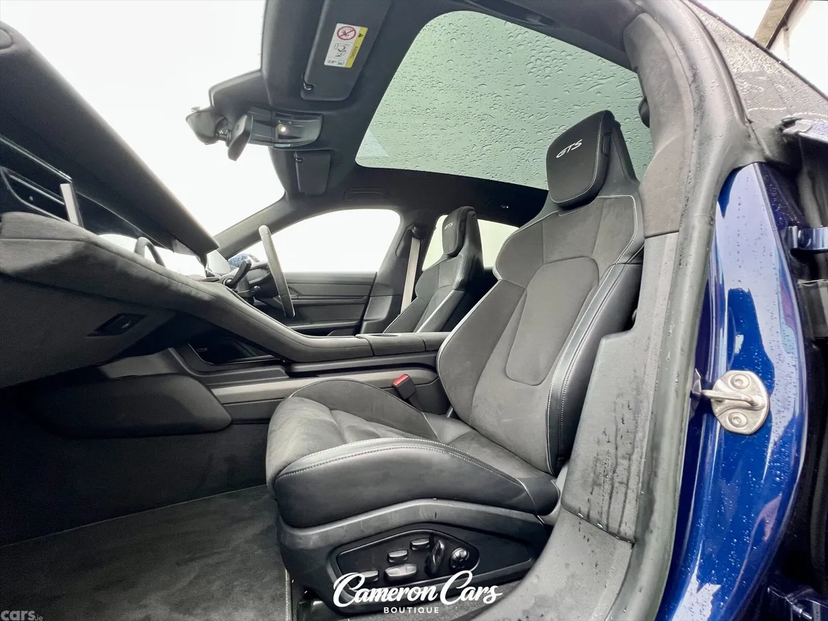 Porsche Taycan Estate, Electric, 2023, Blue