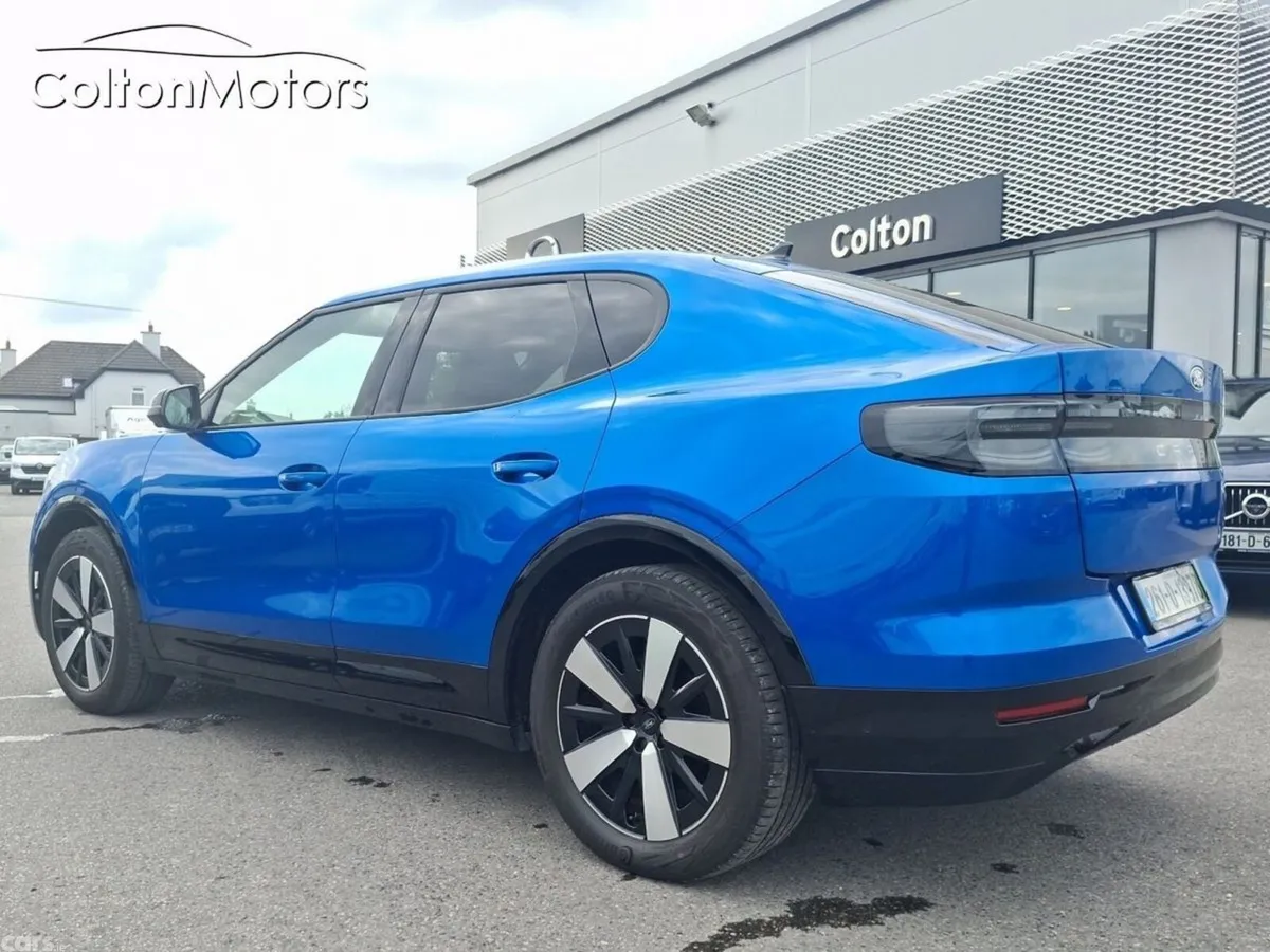 Ford Capri Hatchback, Electric, 2026, Blue