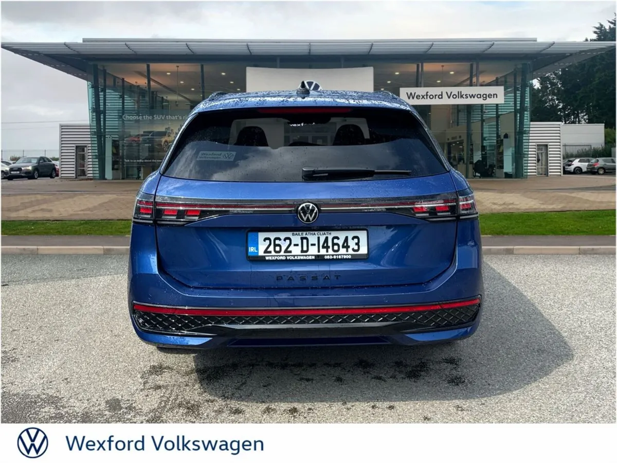 Volkswagen Passat Estate, Diesel, 2026, Blue