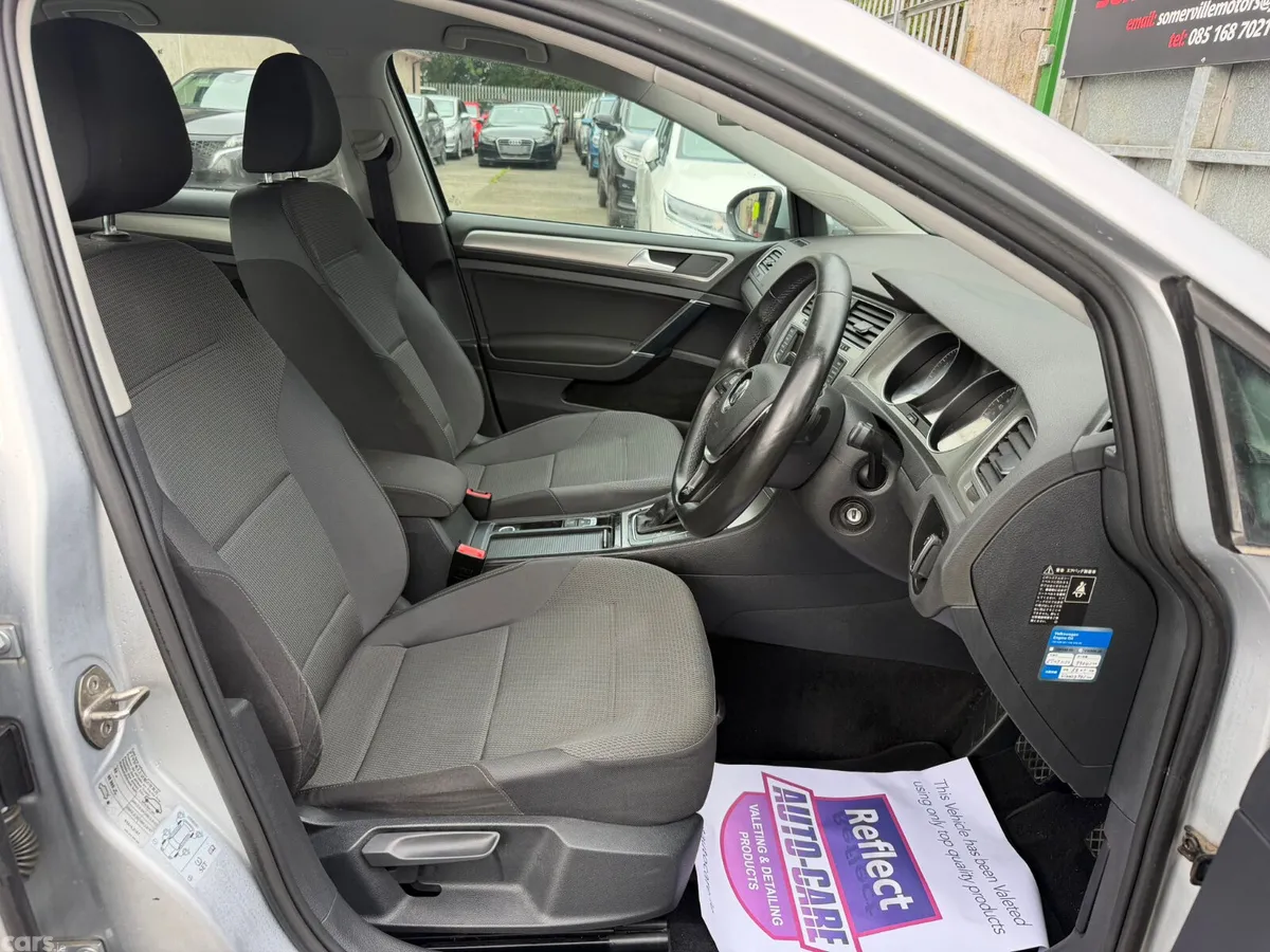 Volkswagen Golf Hatchback, Petrol, 2015, Silver
