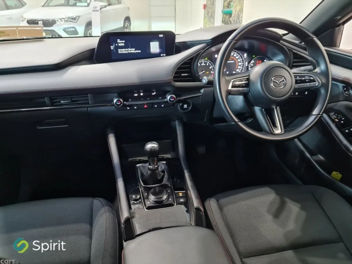 Mazda Mazda3 Hatchback, Petrol, 2022, Red