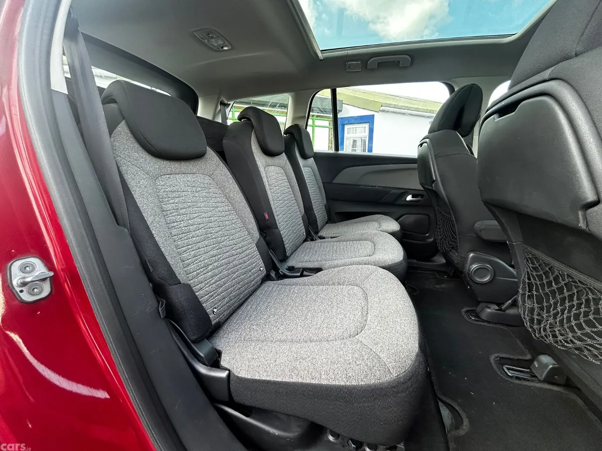 Citroen C4 Picasso Hatchback, Diesel, 2016, Red