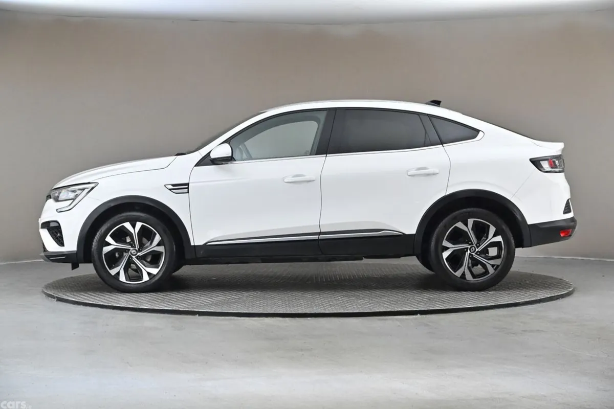 Renault Arkana SUV, Petrol, 2024, White